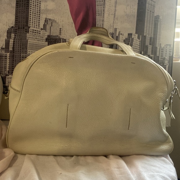 YVES SAINT LAURENT White Pebbled Leather Large Obi Bowler Bag w/ Zippered Pouch - Picture 3 of 16